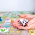 Les jeux de société les plus amusants pour jouer en famille